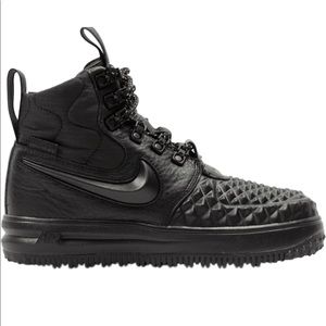 SOLD-Nike Woman’s Lunar Force 1 Duckboot